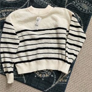Cropped Boucle Striped Black and White Sweater